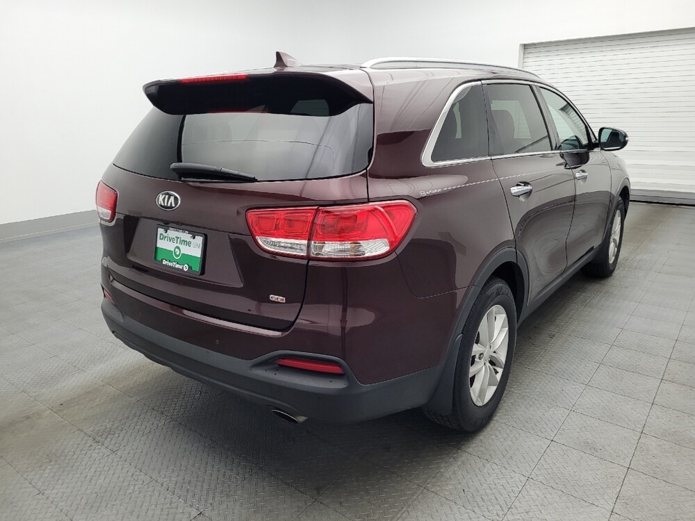 2017 Kia Sorento in Macon, GA 31210 - 18096643 9