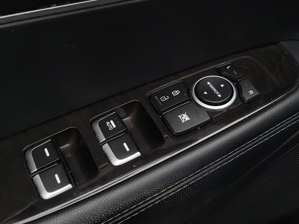 2017 Kia Sorento in Macon, GA 31210 - 18096643 27