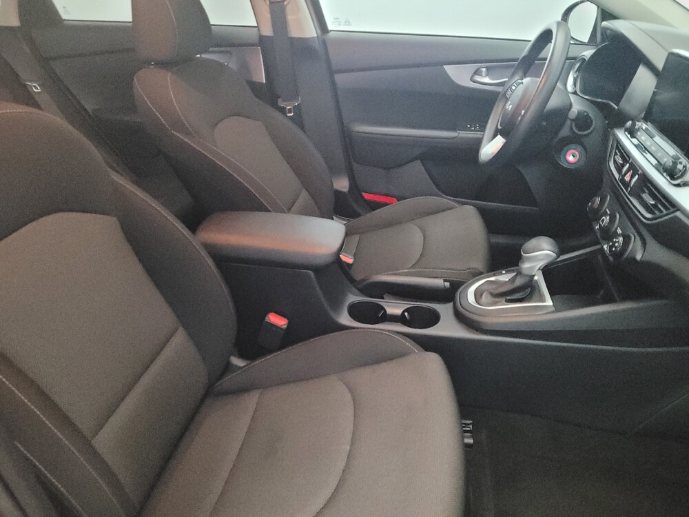 2022 Kia Forte in New Castle, DE 19720 - 18096646 21