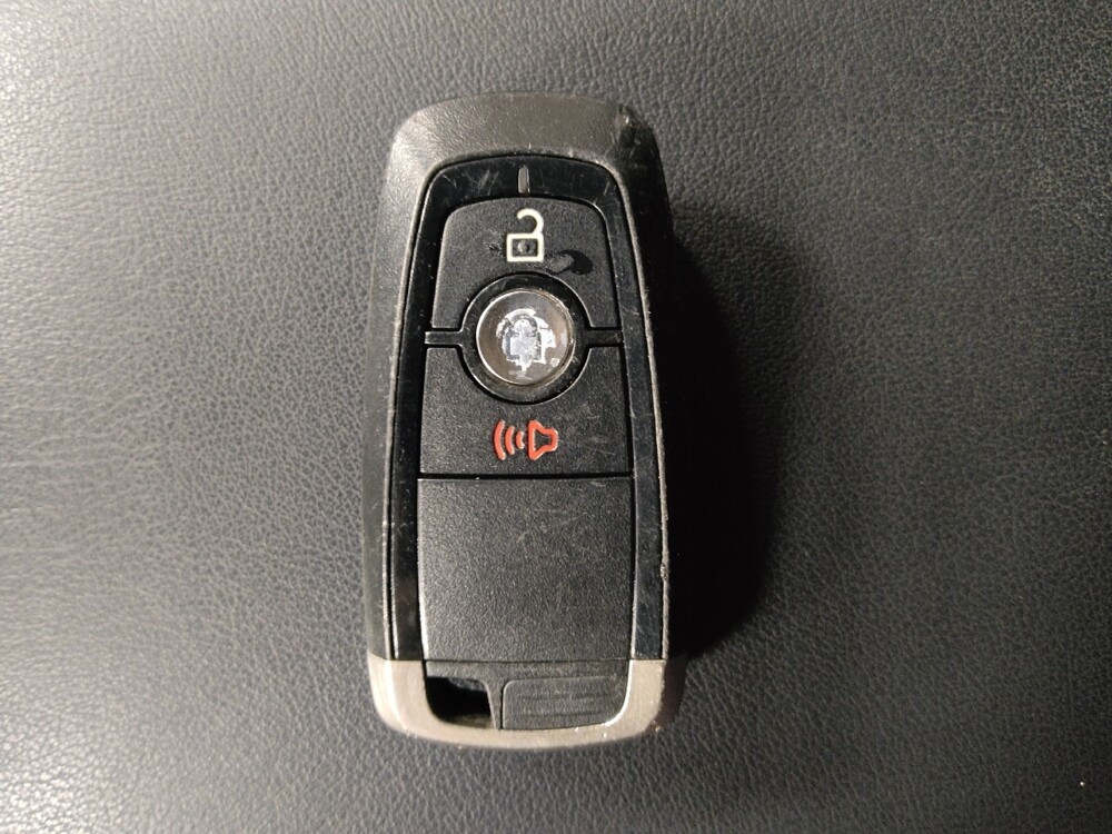 2019 Ford Edge in Stone Mountain, GA 30083 - 18096647 32