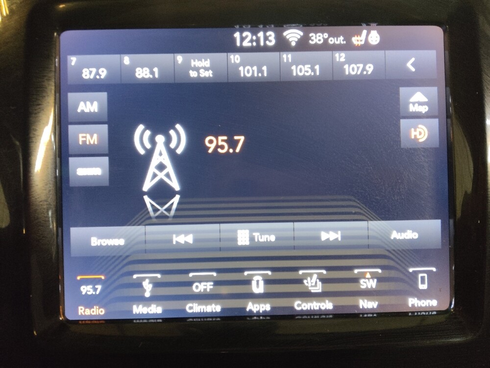 2019 Jeep Cherokee in Winston-Salem, NC 27103 - 18096648 25