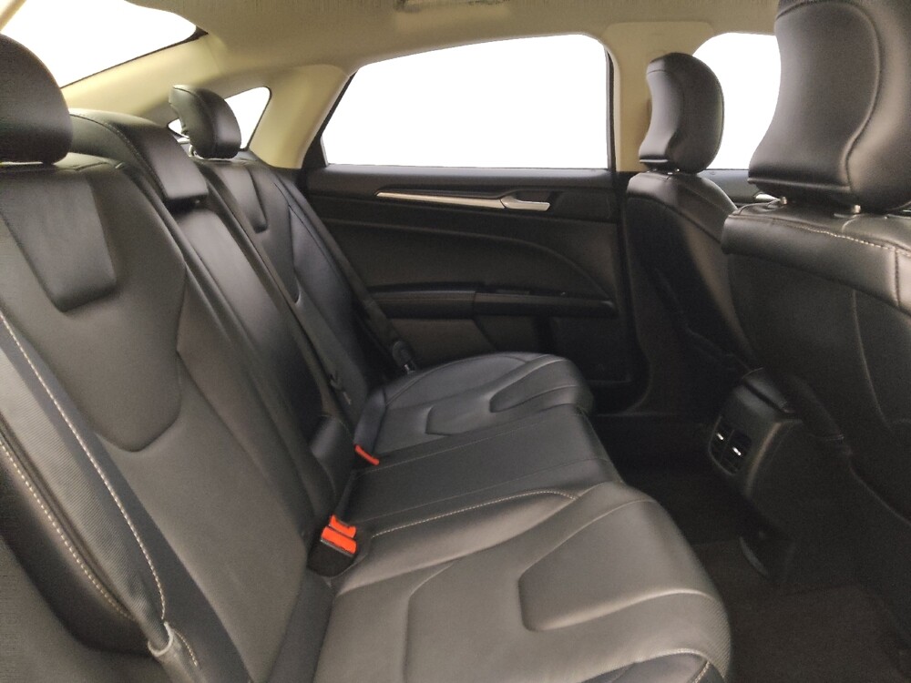 2019 Ford Fusion in Lombard, IL 60148 - 18096649 19