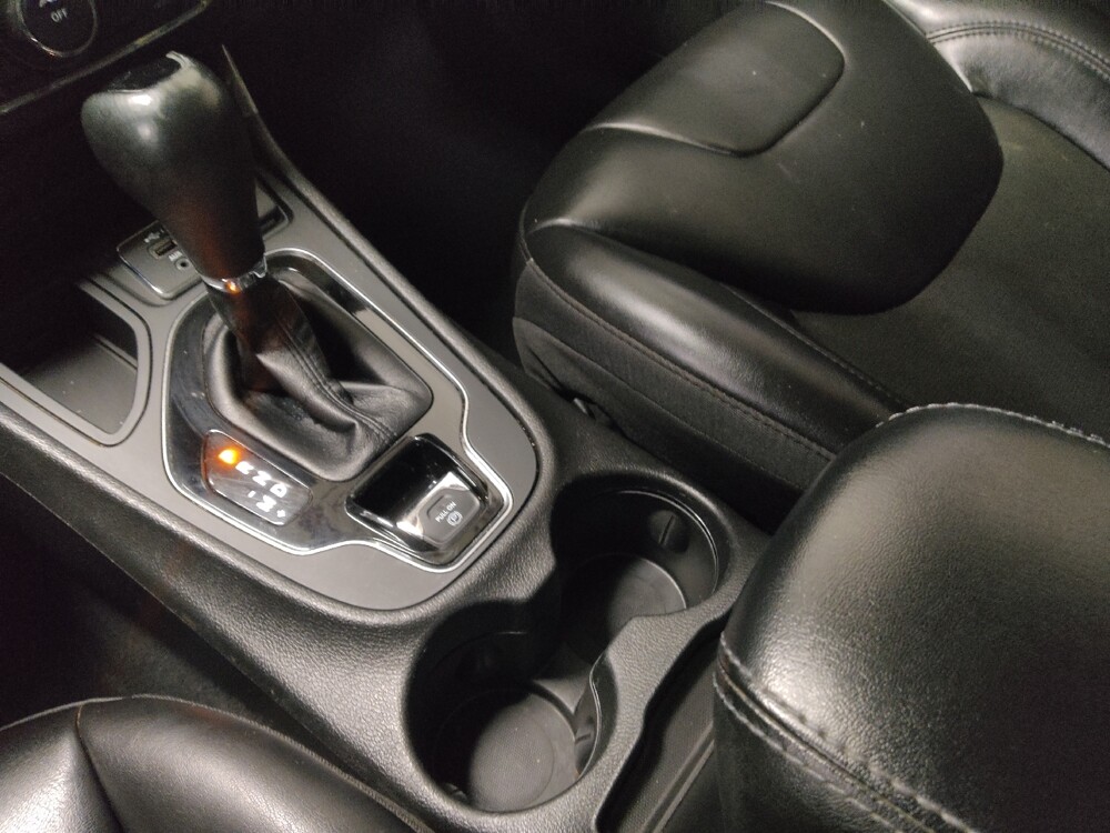 2021 Jeep Cherokee in Stone Mountain, GA 30083 - 18096657 26