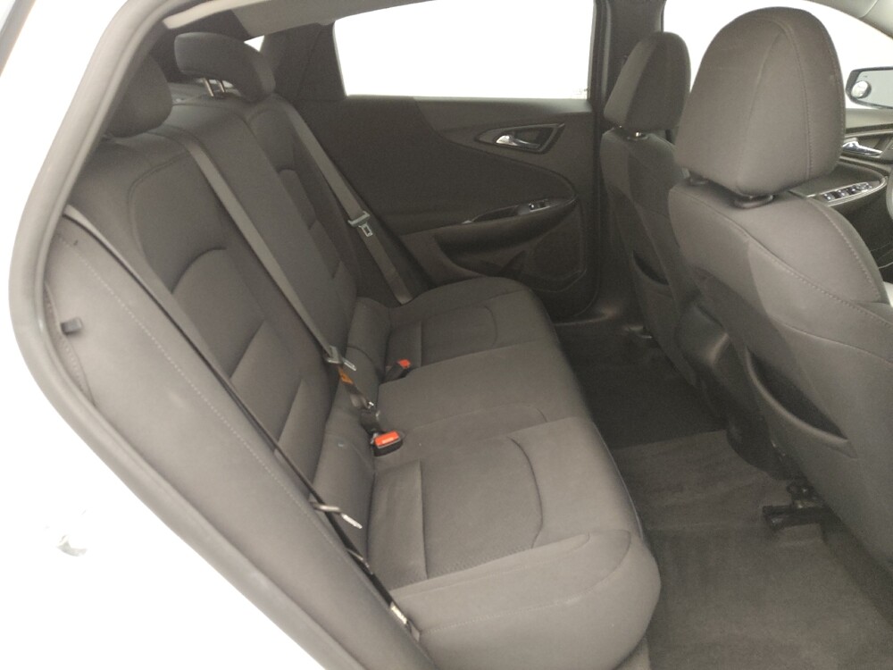 2020 Chevrolet Malibu in Houston, TX 77060 - 18096663 19