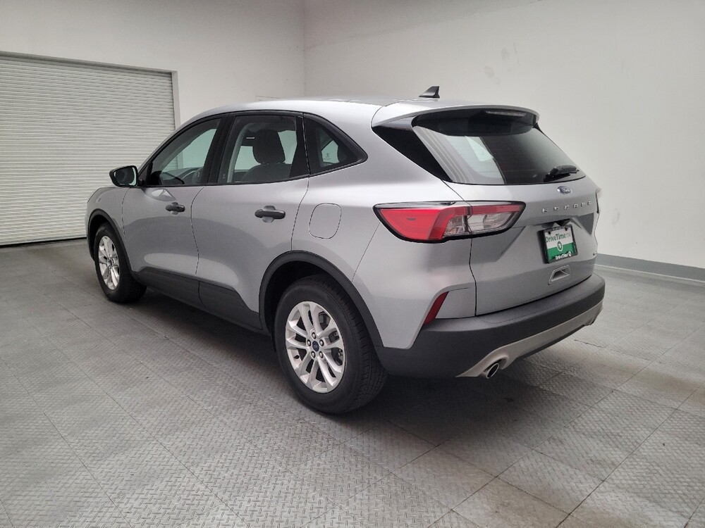 2021 Ford Escape in Riverside, CA 92504 - 18096671 5