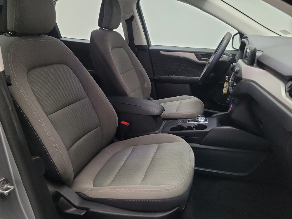 2021 Ford Escape in Riverside, CA 92504 - 18096671 21