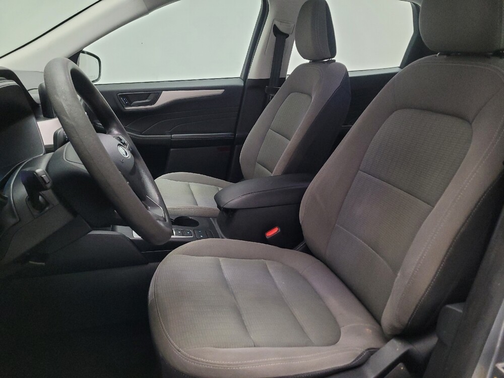 2021 Ford Escape in Riverside, CA 92504 - 18096671 17