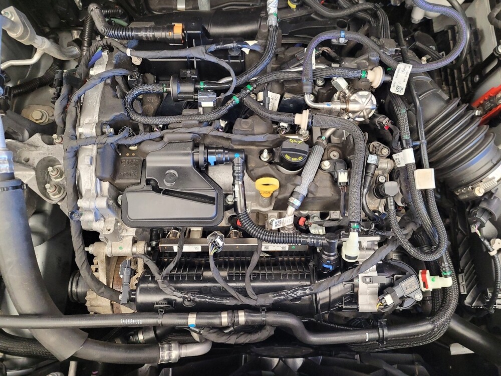 2021 Ford Escape in Riverside, CA 92504 - 18096671 30