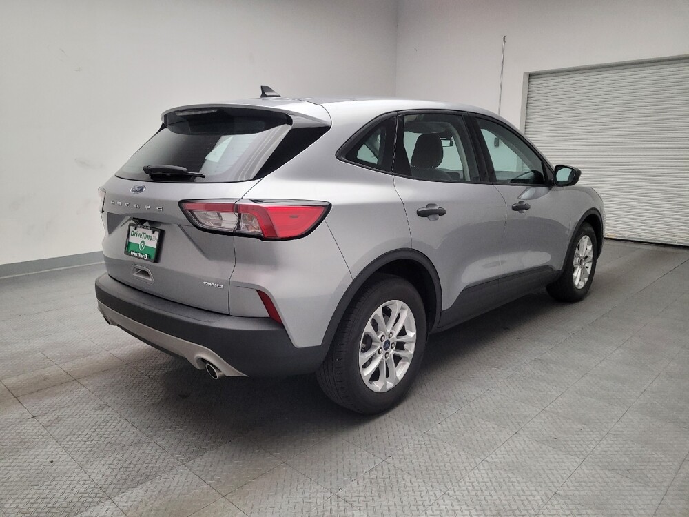 2021 Ford Escape in Riverside, CA 92504 - 18096671 9