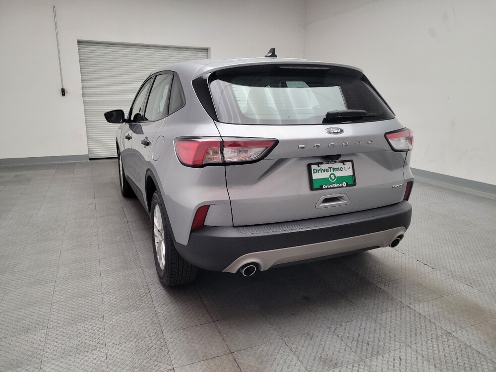 2021 Ford Escape in Riverside, CA 92504 - 18096671 6