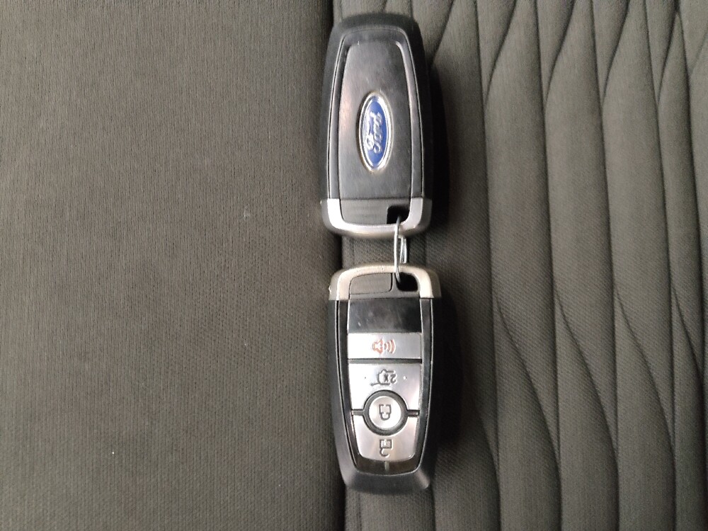 2020 Ford Explorer in Independence, MO 64055 - 18096672 32