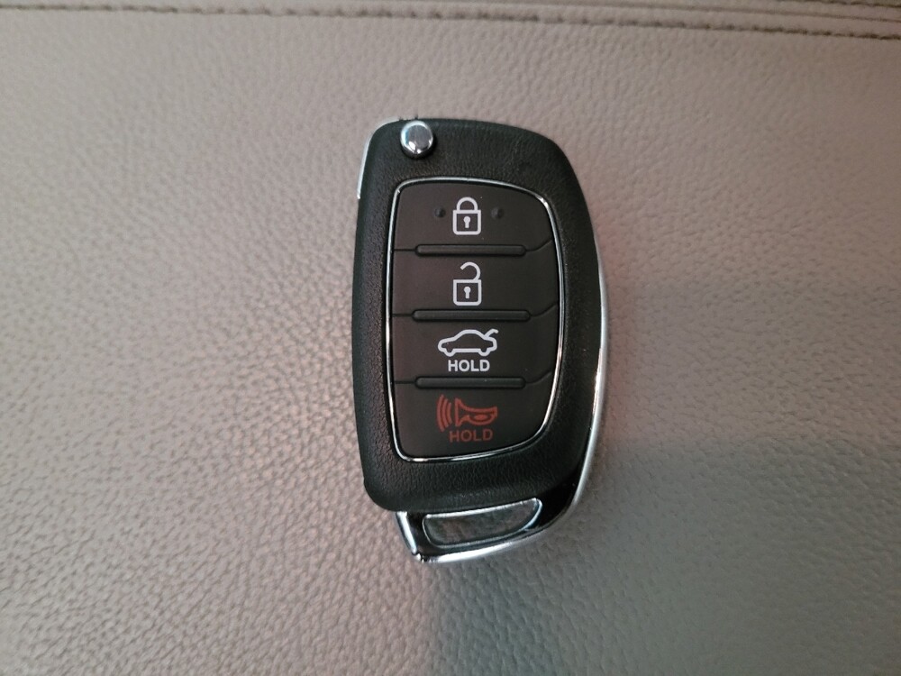 2015 Hyundai Sonata in Riverside, CA 92504 - 18096686 32