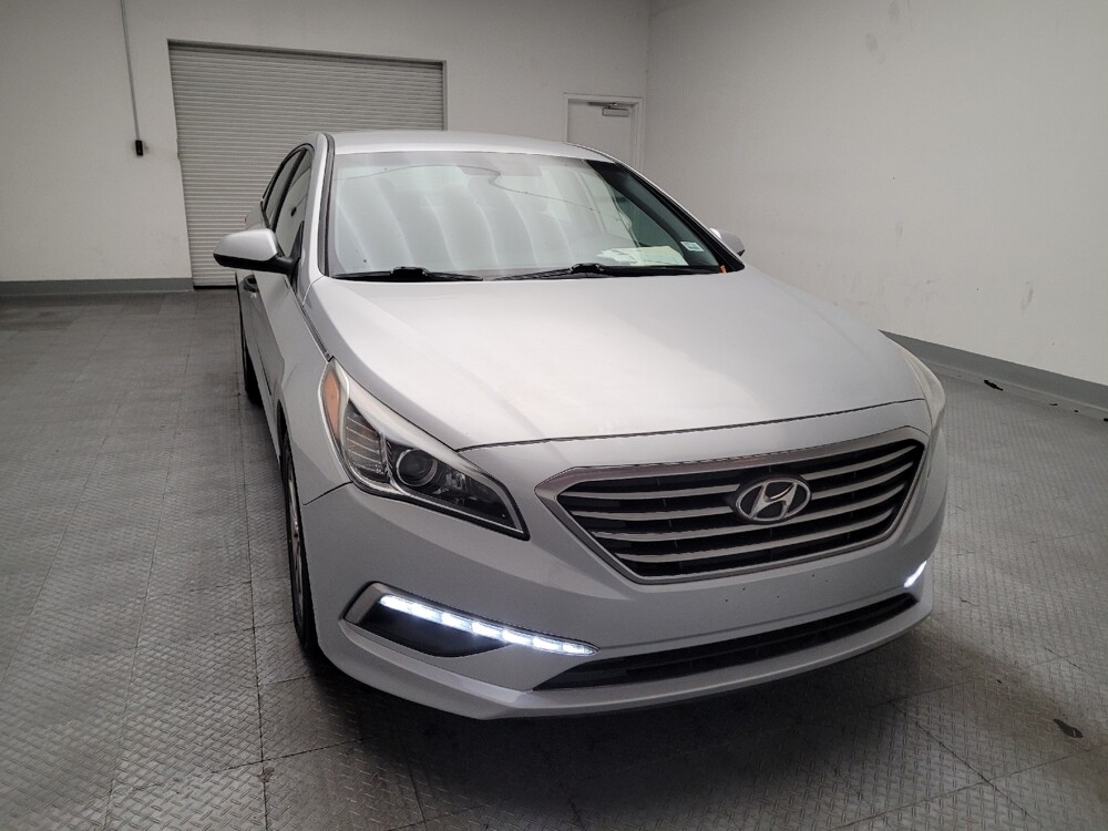 2015 Hyundai Sonata in Riverside, CA 92504 - 18096686 14