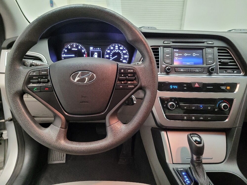 2015 Hyundai Sonata in Riverside, CA 92504 - 18096686 22