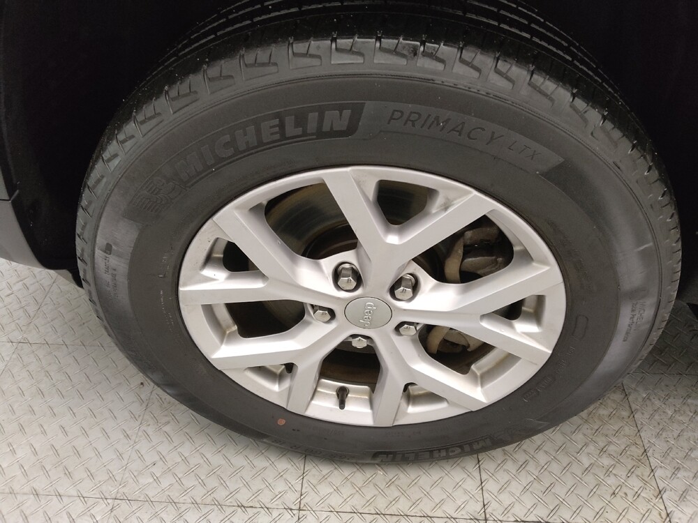 2022 Jeep Grand Cherokee L in Des Moines, IA 50310 - 18096688 31