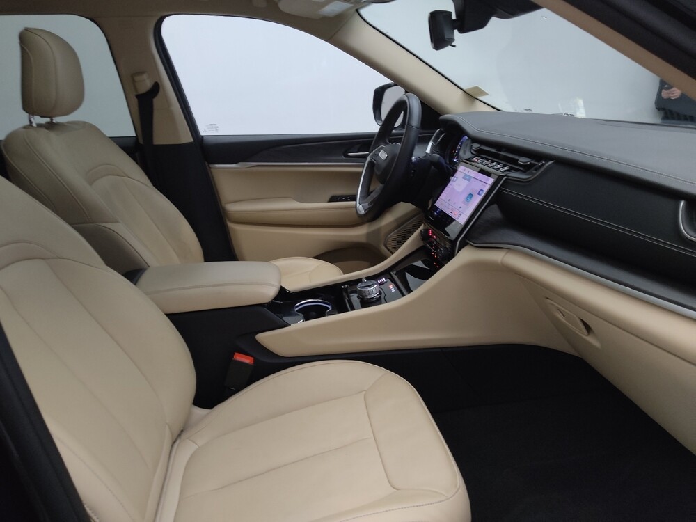 2022 Jeep Grand Cherokee L in Des Moines, IA 50310 - 18096688 21