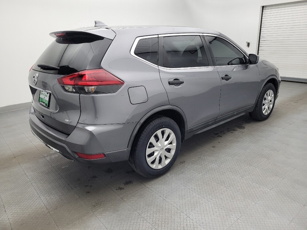 2019 Nissan Rogue in Greenville, SC 29607 - 18096689 10