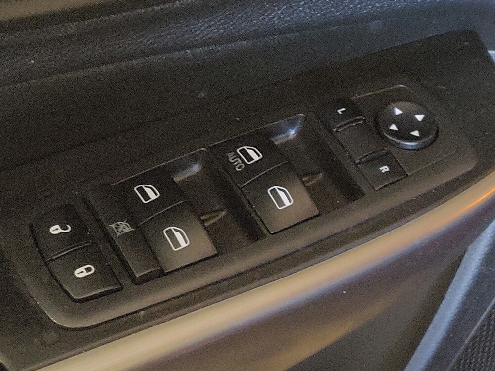 2019 Jeep Cherokee in Birmingham, AL 35215 - 18096693 27