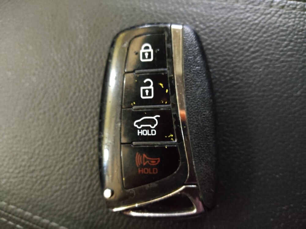 2018 Hyundai Santa Fe in Greenville, SC 29607 - 18096703 32