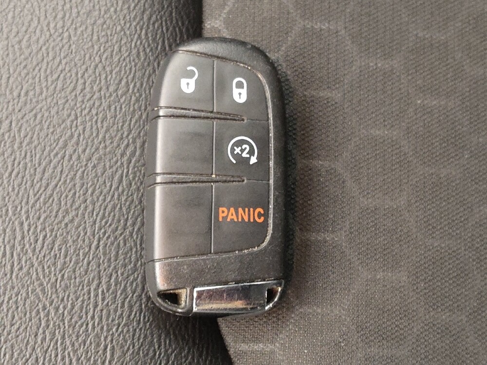 2018 Jeep Compass in Greenville, SC 29607 - 18096707 32