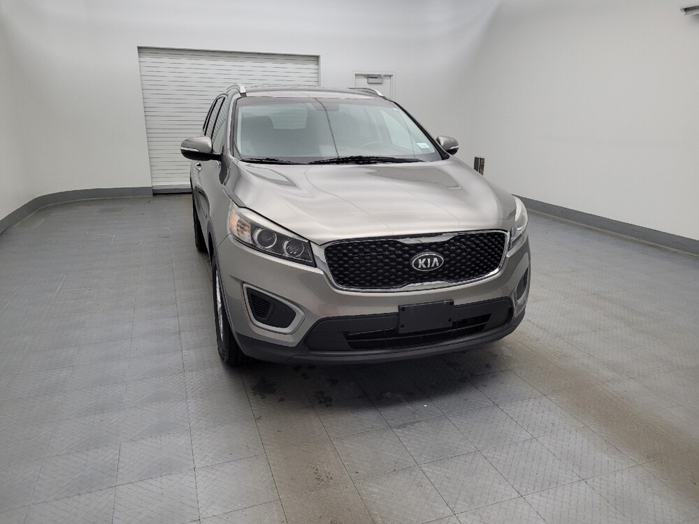 2017 Kia Sorento in Toledo, OH 43617 - 18096720 14