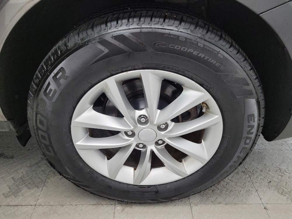 2017 Kia Sorento in Toledo, OH 43617 - 18096720 31