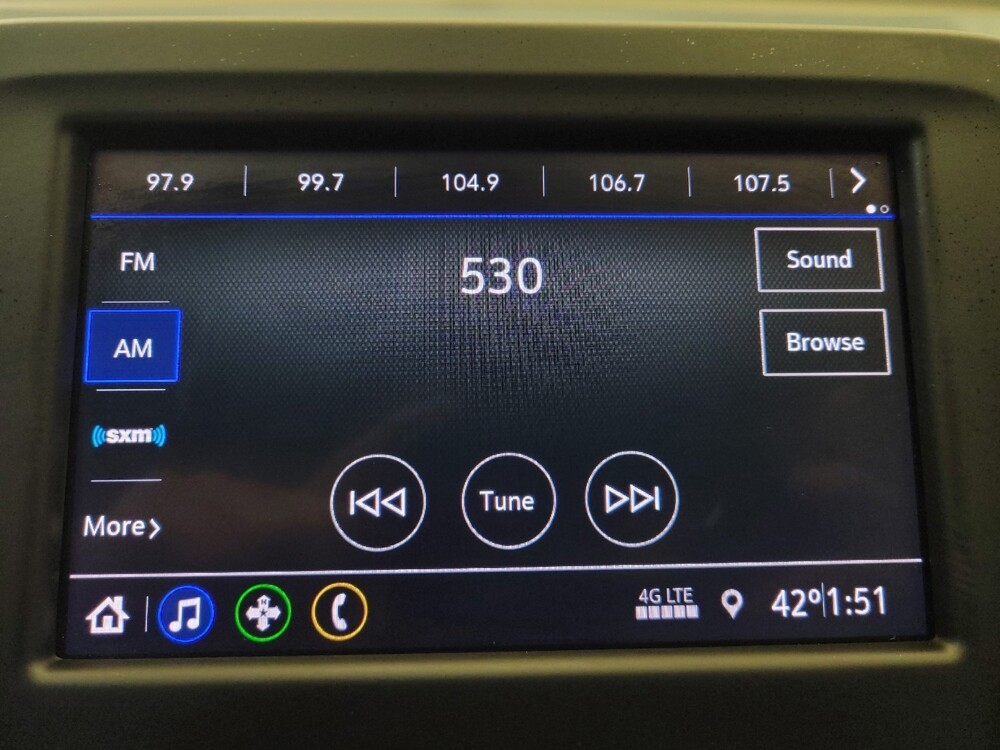 2020 Chevrolet Equinox in Cincinnati, OH 45255 - 18096731 25