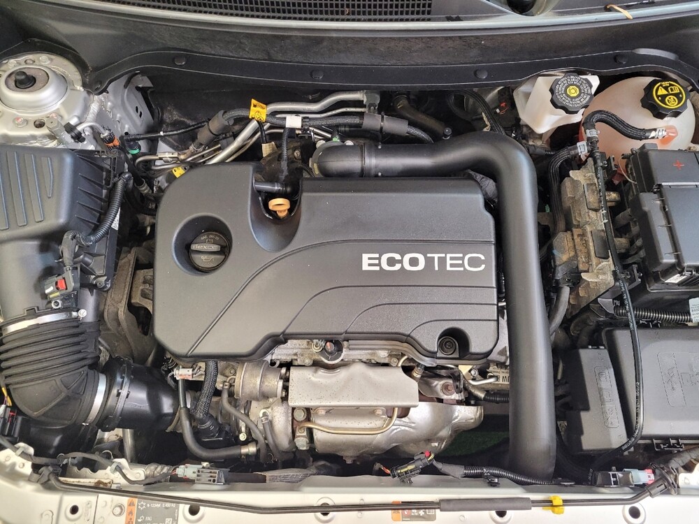 2020 Chevrolet Equinox in Lexington, KY 40509 - 18096738 30