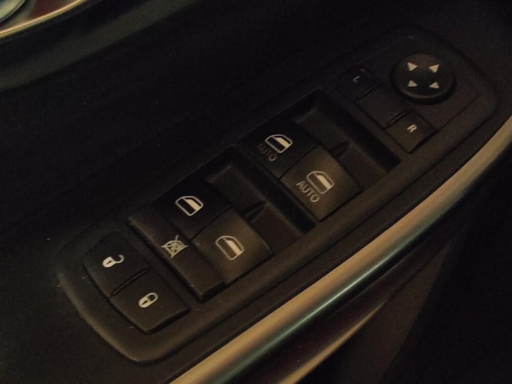 2019 Jeep Cherokee in Mobile, AL 36606 - 18096741 27