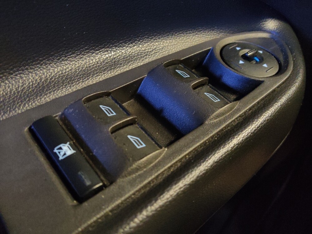 2019 Ford Escape in Glendale, AZ 85301 - 18096746 27