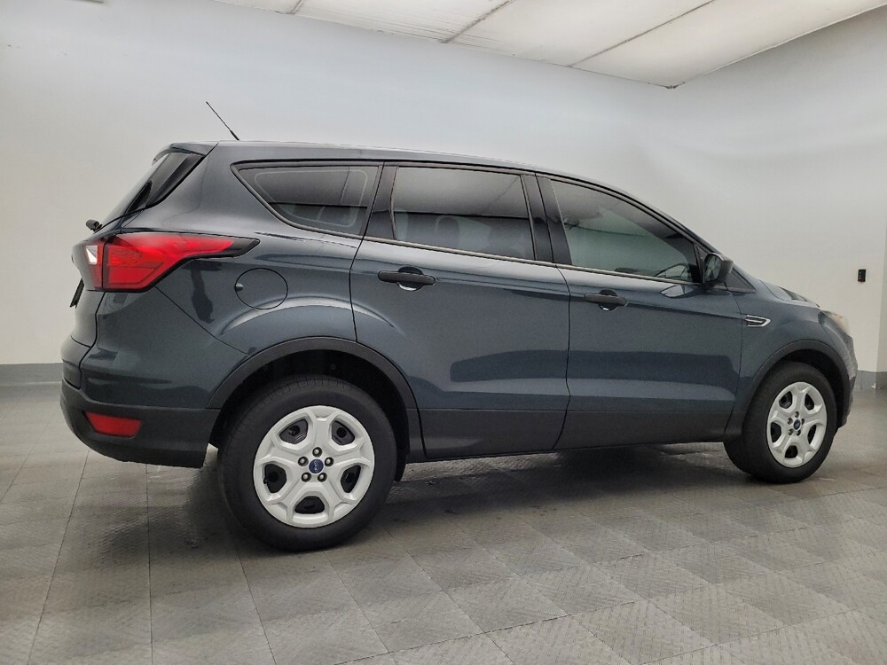 2019 Ford Escape in Glendale, AZ 85301 - 18096746 10