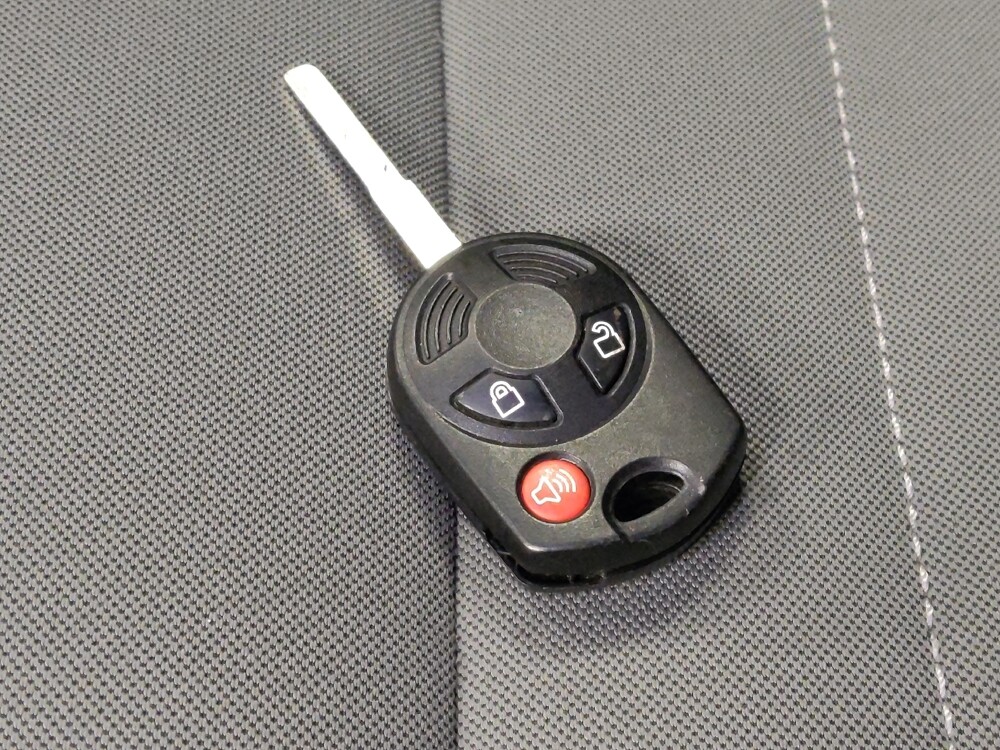 2019 Ford Escape in Glendale, AZ 85301 - 18096746 32