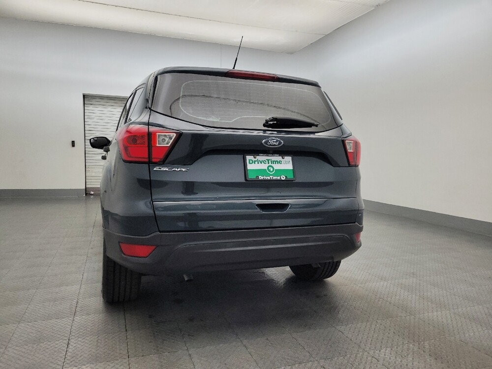 2019 Ford Escape in Glendale, AZ 85301 - 18096746 6