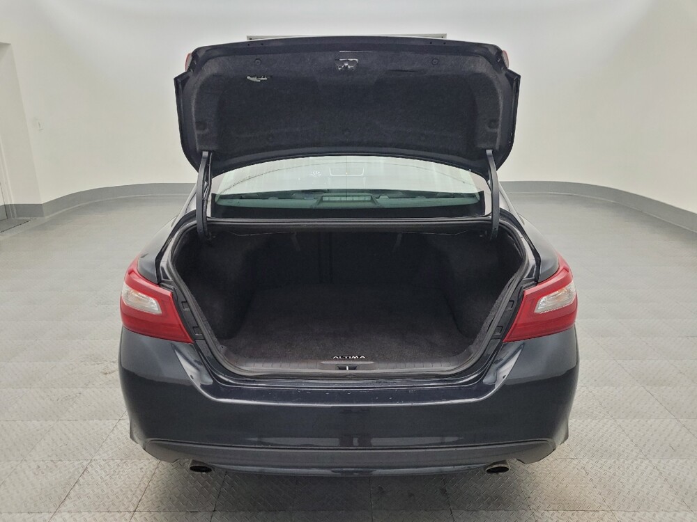 2018 Nissan Altima in Phoenix, AZ 85015 - 18096747 29