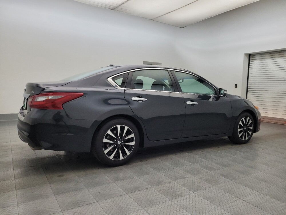 2018 Nissan Altima in Phoenix, AZ 85015 - 18096747 10