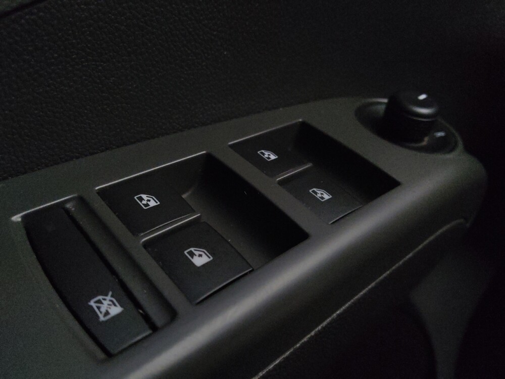 2018 Chevrolet Sonic in Glendale, AZ 85301 - 18096748 27