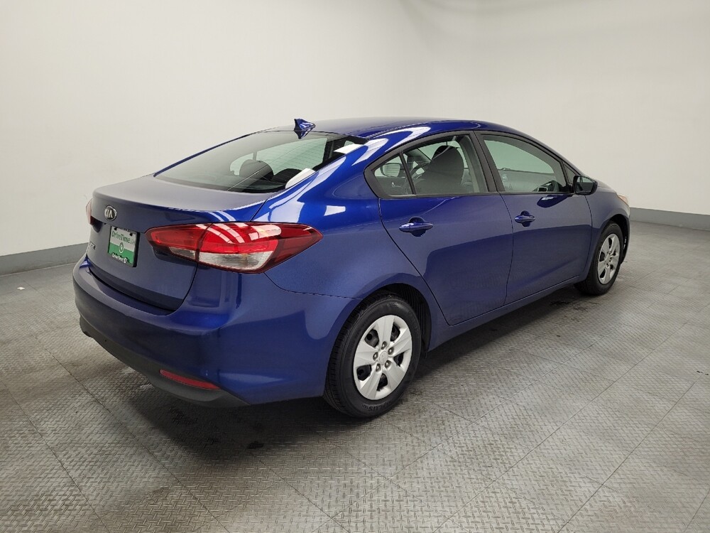 2018 Kia Forte in Las Vegas, NV 89104 - 18096752 10