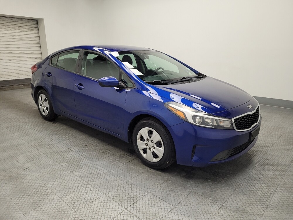 2018 Kia Forte in Las Vegas, NV 89104 - 18096752 11