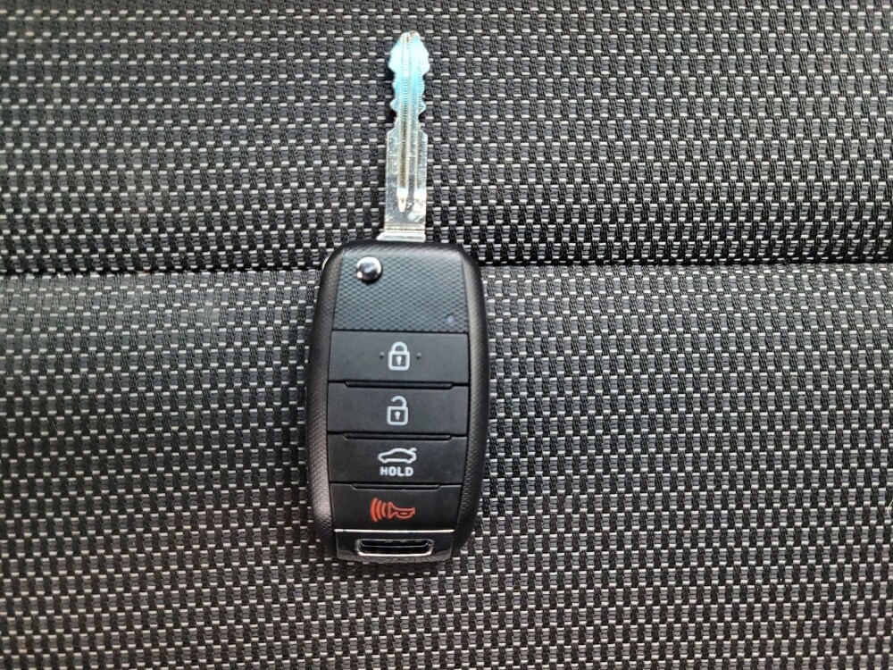 2018 Kia Forte in Las Vegas, NV 89104 - 18096752 32