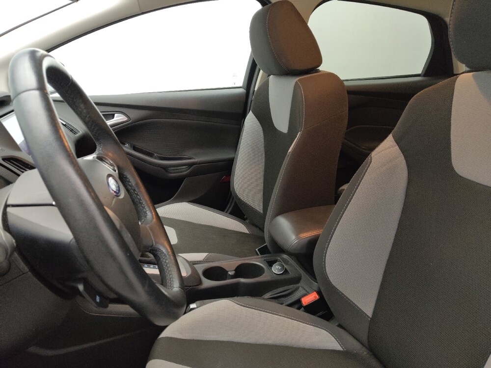 2014 Ford Focus in Mobile, AL 36606 - 18096754 17