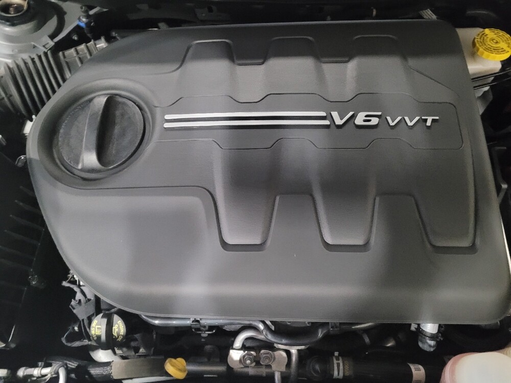 2019 Jeep Cherokee in Richmond, VA 23235 - 18096779 30