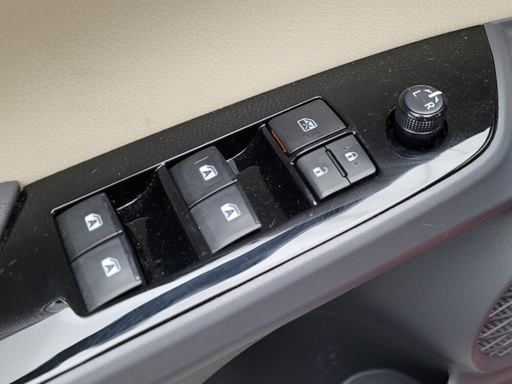 2018 Toyota Prius in Sanford, FL 32773 - 18096787 27