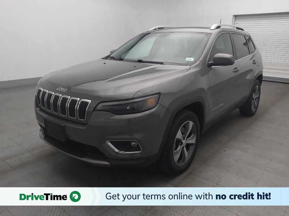2019 Jeep Cherokee in Gainesville, FL 32609 - 18096788