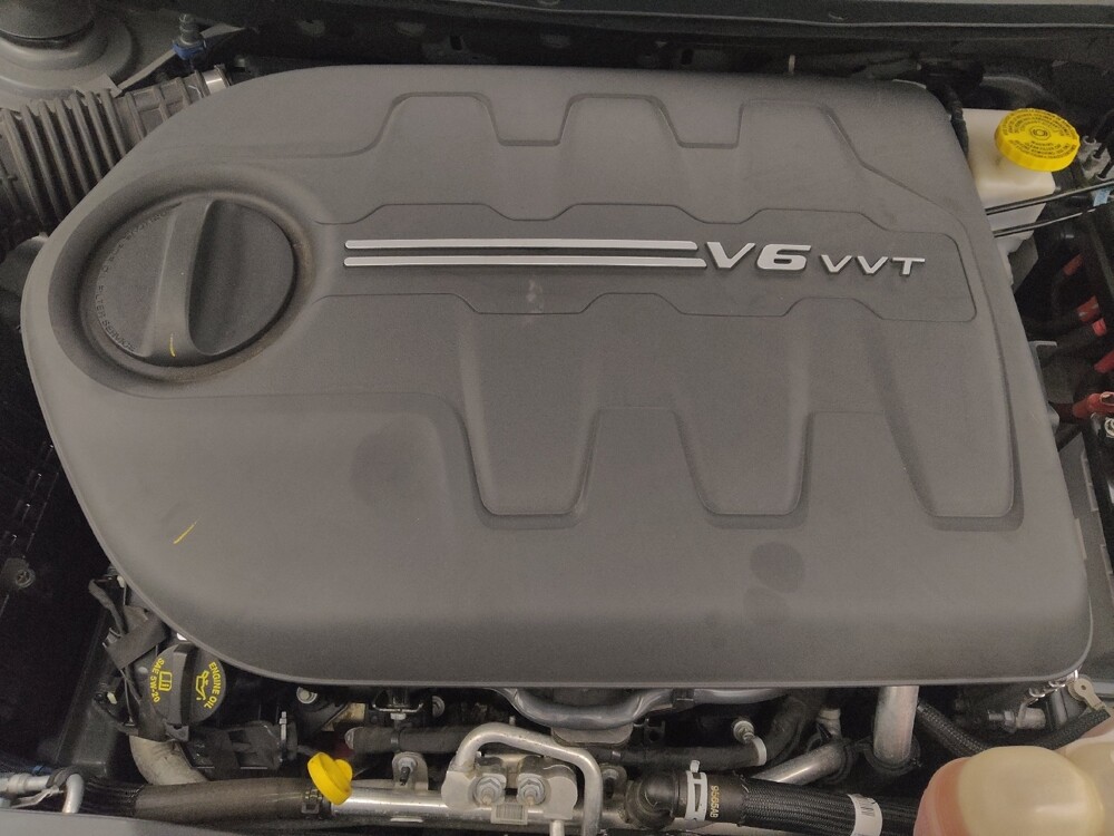 2019 Jeep Cherokee in Gainesville, FL 32609 - 18096788 30