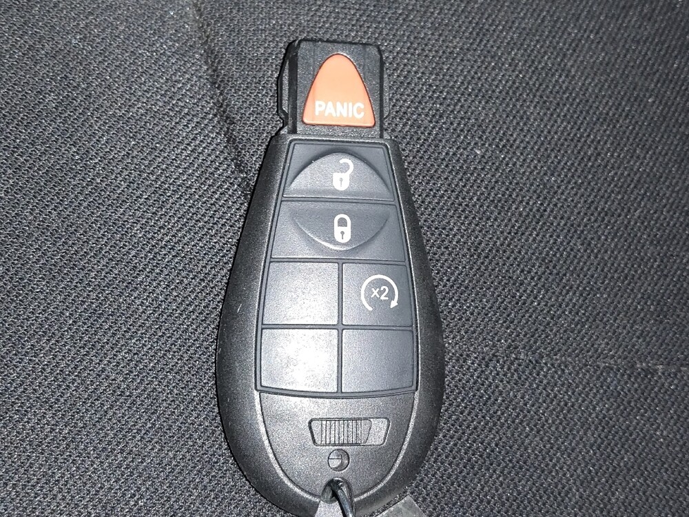 2020 Jeep Cherokee in Arlington, TX 76011 - 18096789 32