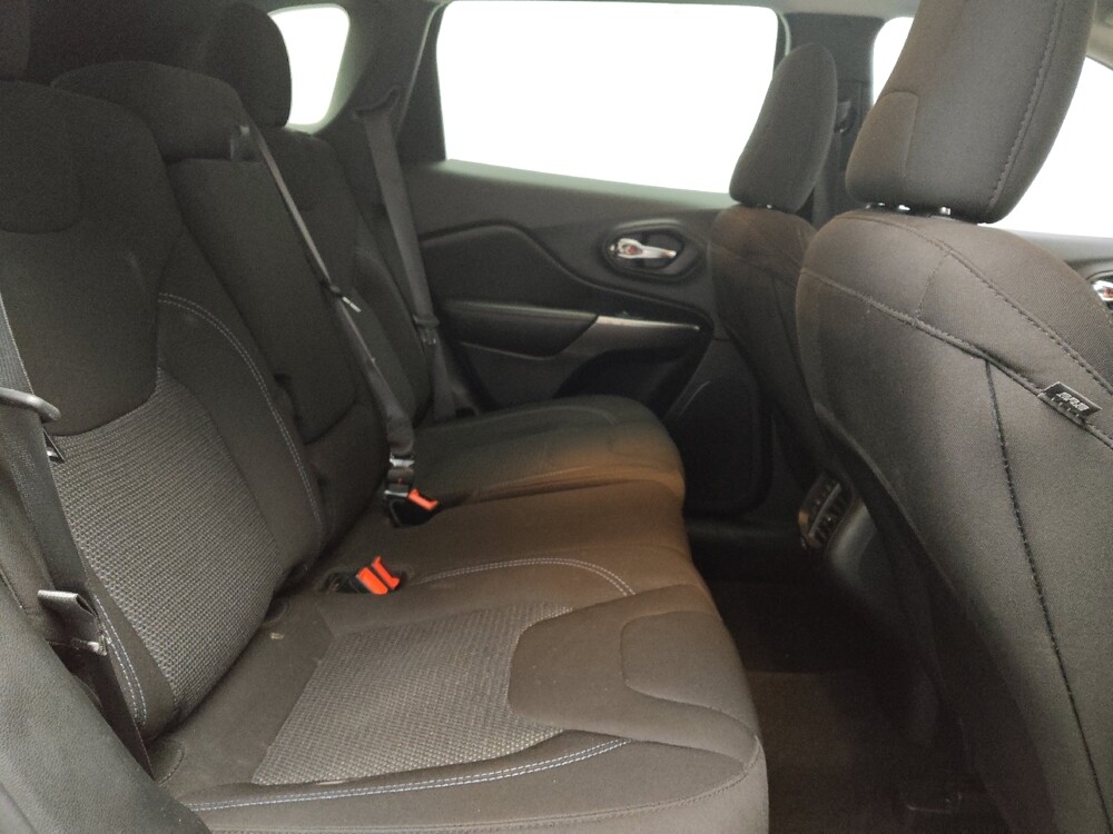 2020 Jeep Cherokee in Arlington, TX 76011 - 18096789 19