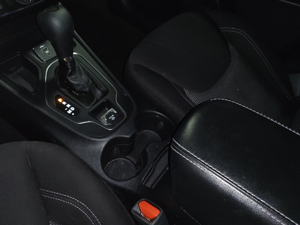 2020 Jeep Cherokee in Arlington, TX 76011 - 18096789 26