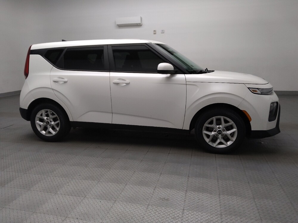 2020 Kia Soul in Arlington, TX 76011 - 18096790 11