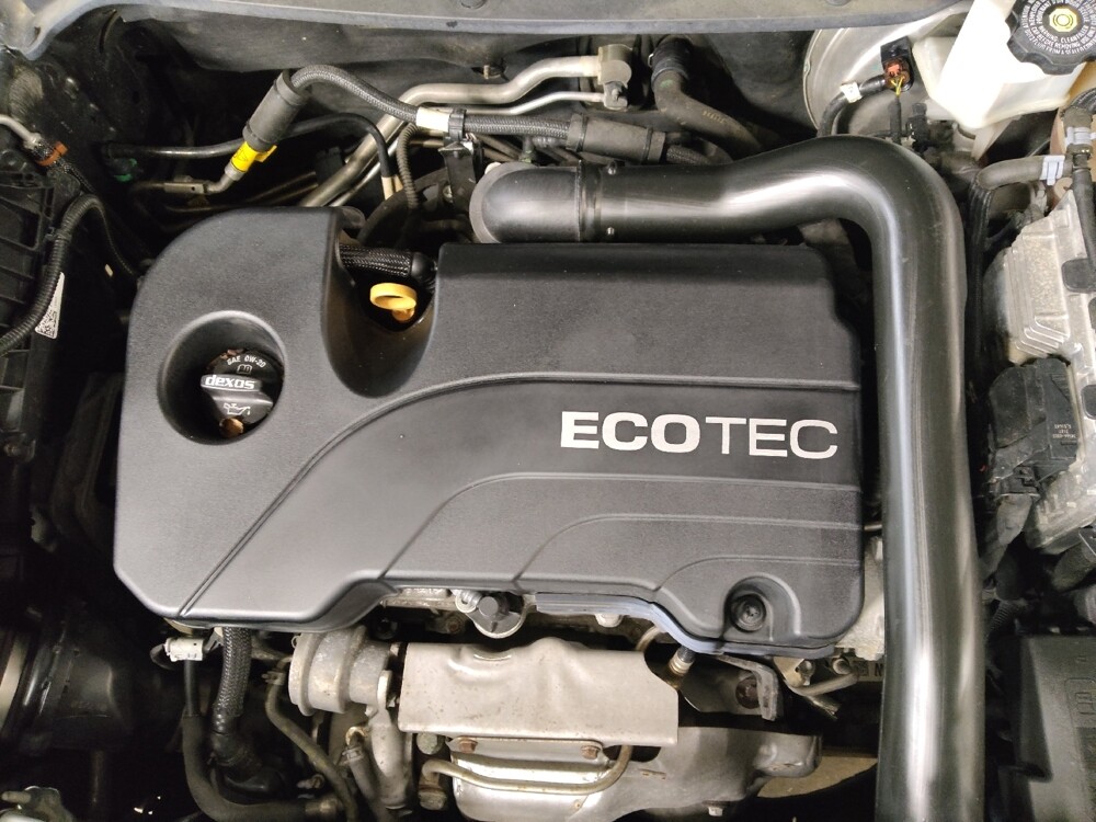 2018 Chevrolet Equinox in Fort Worth, TX 76116 - 18096792 30