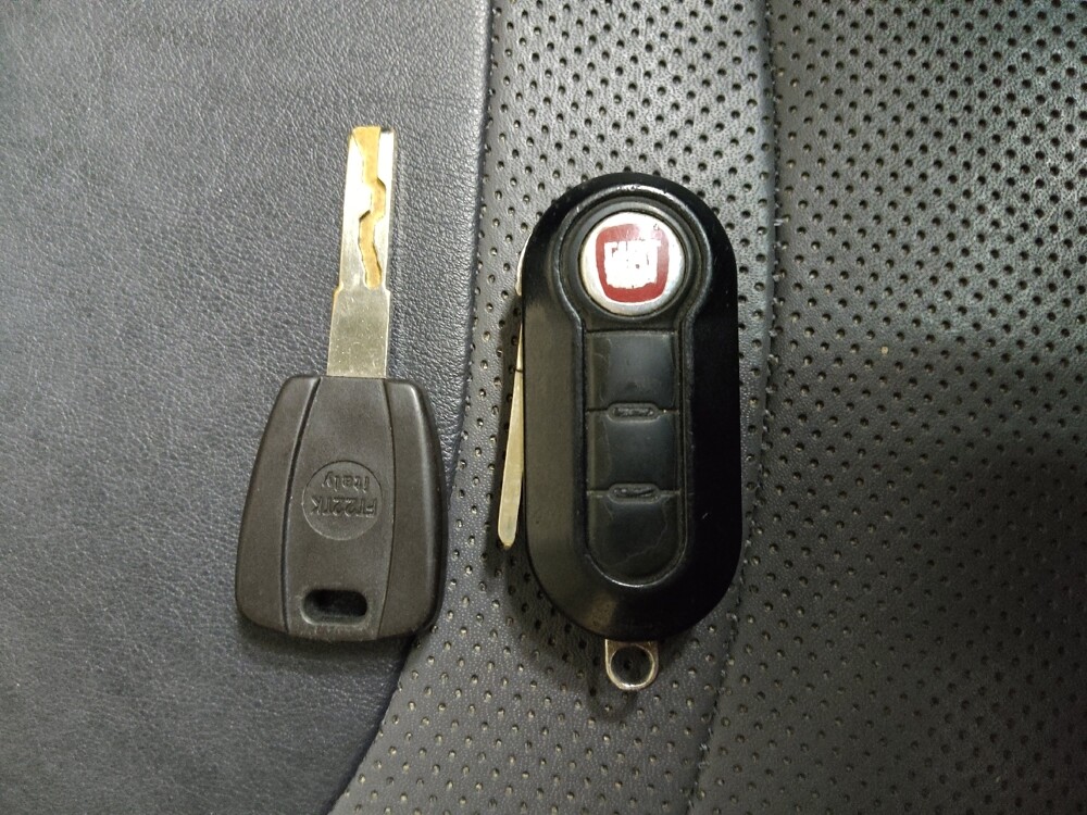 2016 FIAT 500L in Winston-Salem, NC 27103 - 18096796 32